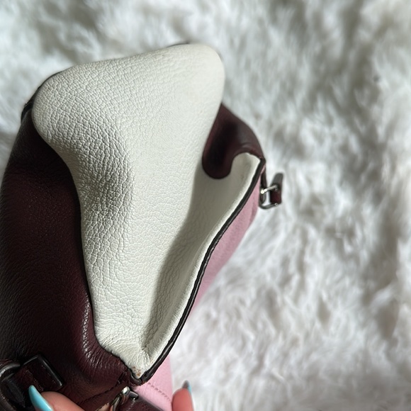 Givenchy Messenger Bag - Picture 6 of 8